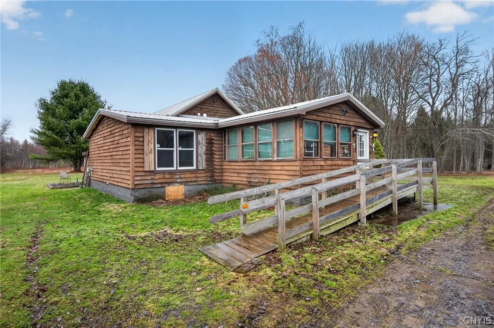 Unit for sale at 432 Kipp Road, Parish, NY 13131