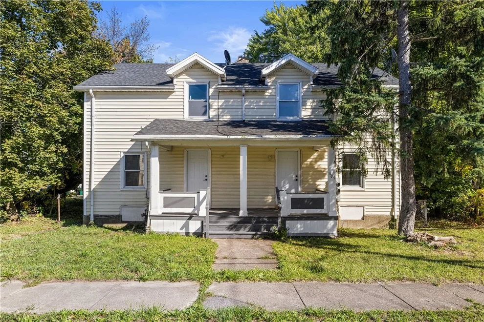 Unit for sale at 609 24th Street, Niagara Falls, NY 14301