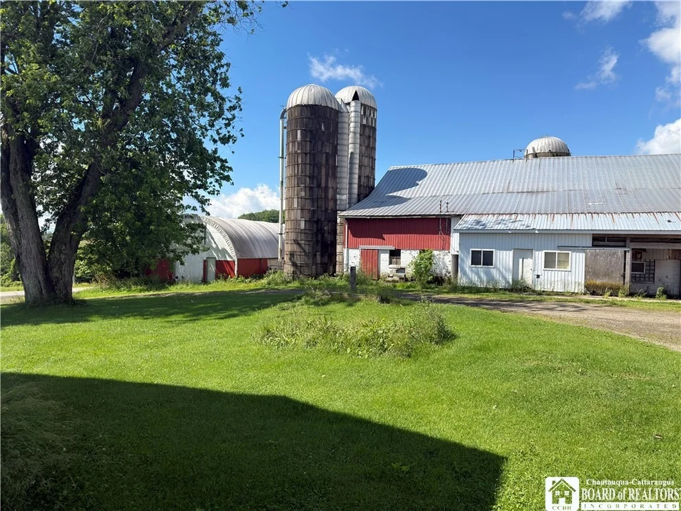 Unit for sale at 3801 Sprague Hill Road, Poland, NY 14733