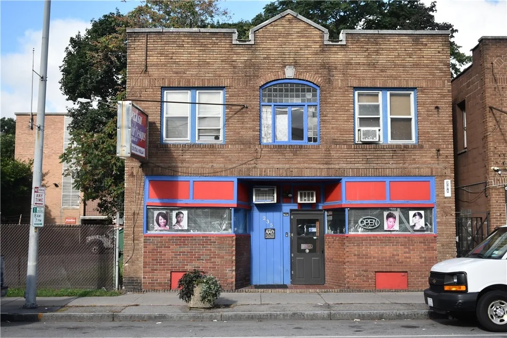 Unit for sale at 233 Genesee St Street, Rochester, NY 14611