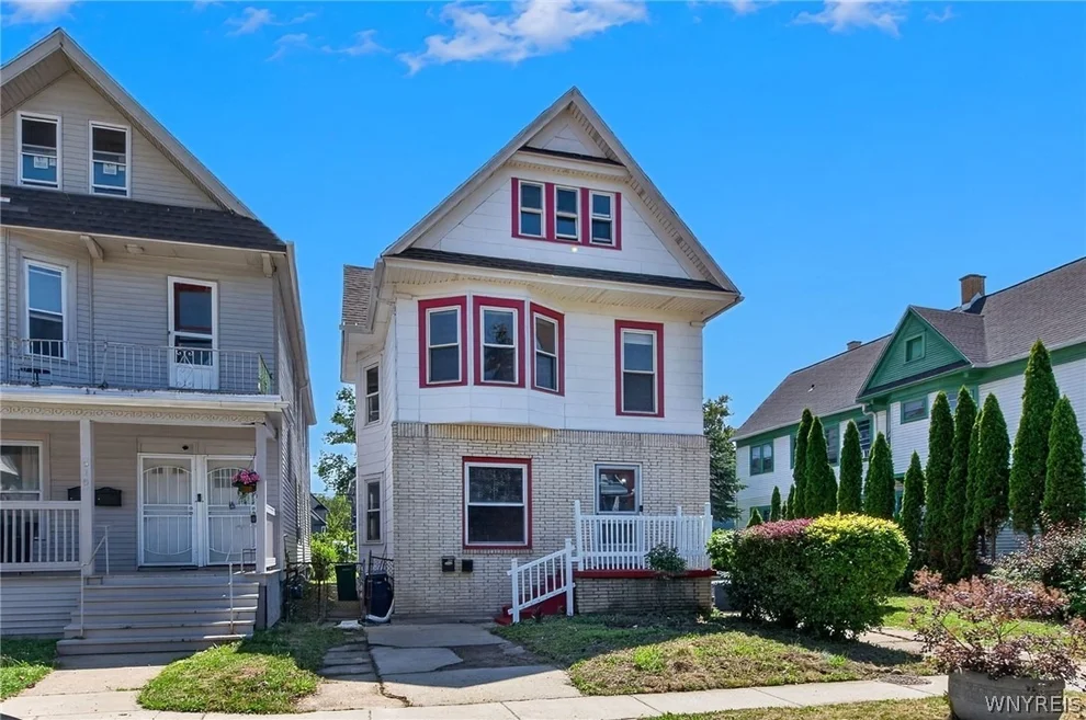 Unit for sale at 509 Woodlawn Avenue, Buffalo, NY 14208