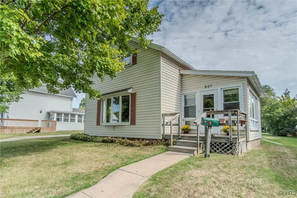 Unit for sale at 637 Theresa Street, Clayton, NY 13624
