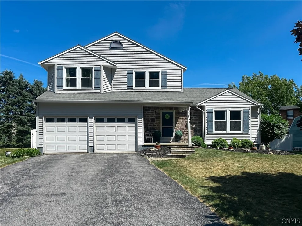 Unit for sale at 102 Viceroy Drive, Camillus, NY 13031