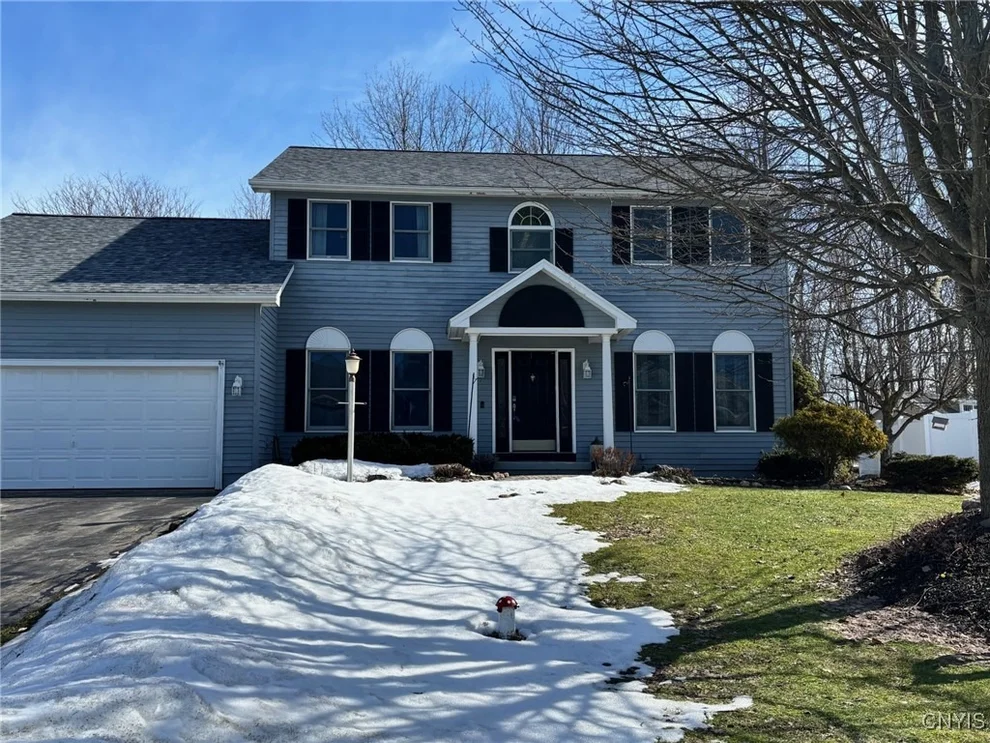 Unit for sale at 6045 Lisi Gardens Drive, Cicero, NY 13212