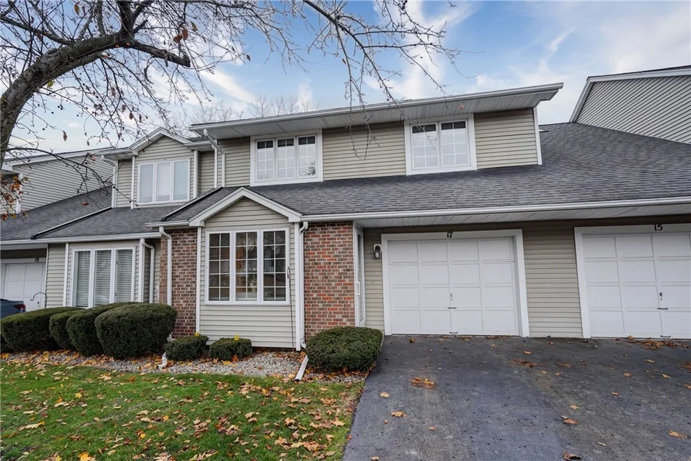 Unit for sale at 17 Chenin Run, Perinton, NY 14450