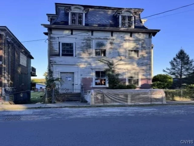 Unit for sale at 51 N Franklin Street, Athens, NY 12015