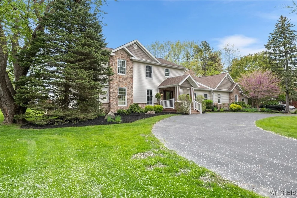 Unit for sale at 80 Rolling Hills Drive, West Seneca, NY 14224