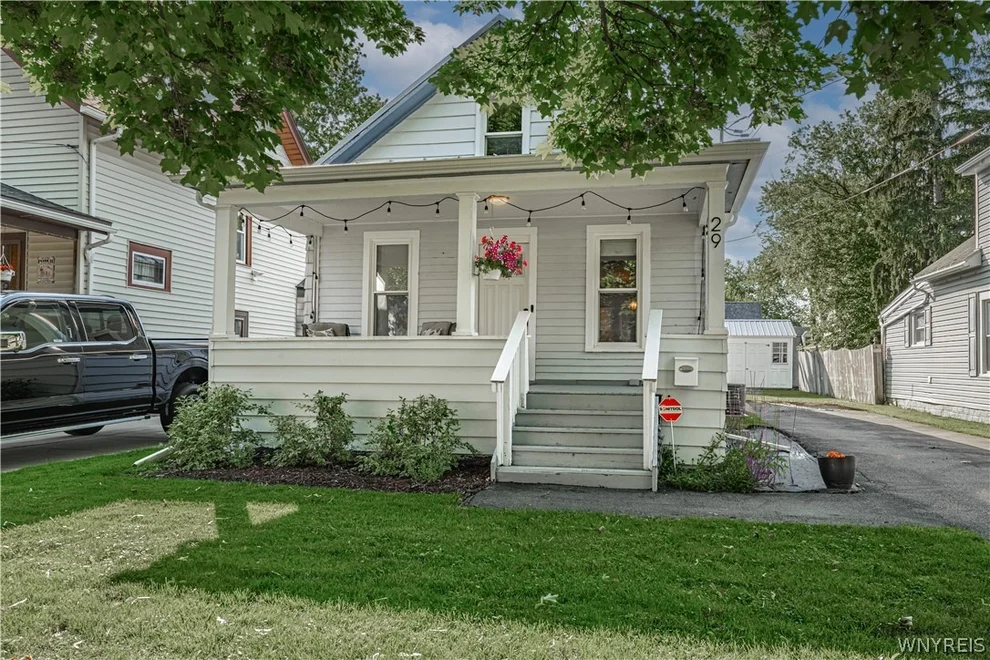 Unit for sale at 29 E Felton Street, North Tonawanda, NY 14120