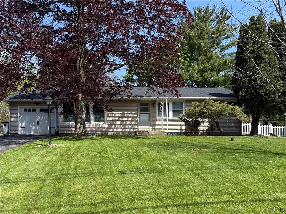 Unit for sale at 607 E Genesee Street, Manlius, NY 13066