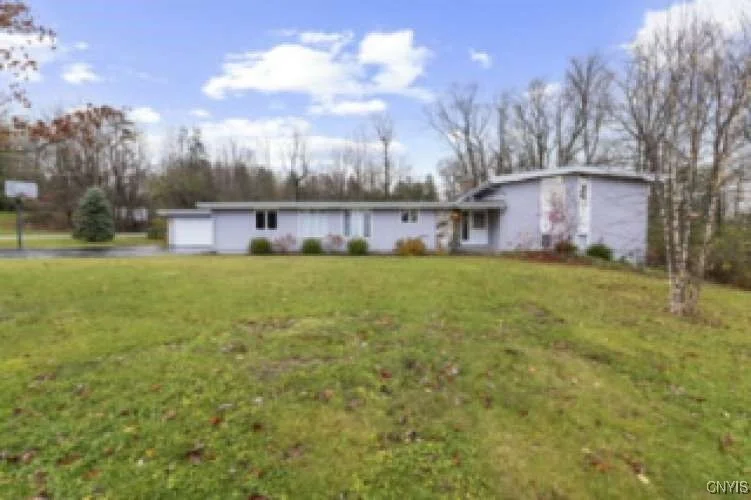 Unit for sale at 5008 Woodside Road, DeWitt, NY 13066