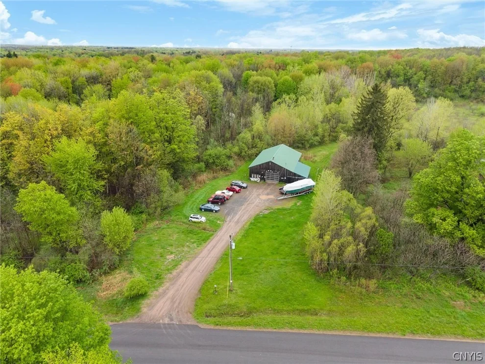 Unit for sale at 135 Huntley Road, Schroeppel, NY 13135