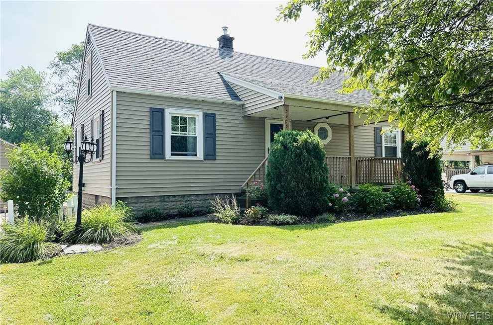 Unit for sale at 5905 Garlow Road, Lewiston, NY 14304