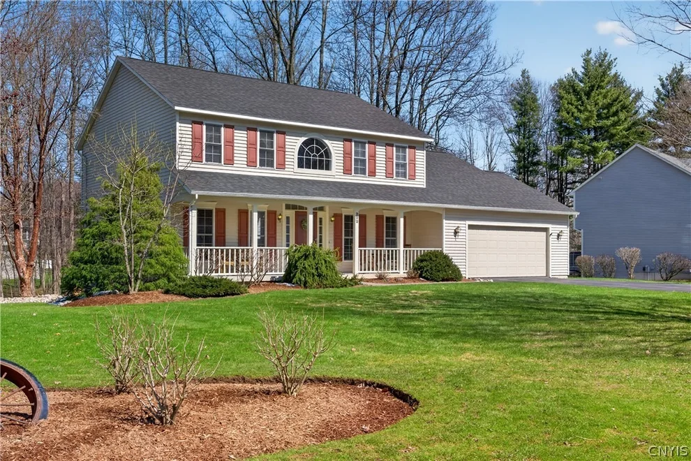 Unit for sale at 222 Giddings TRL, Lysander, NY 13027