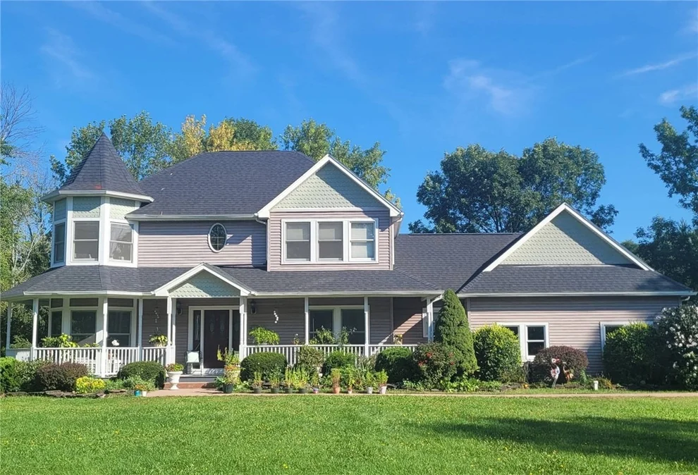 Unit for sale at 38 Deertrack Lane, Clarkson, NY 14420
