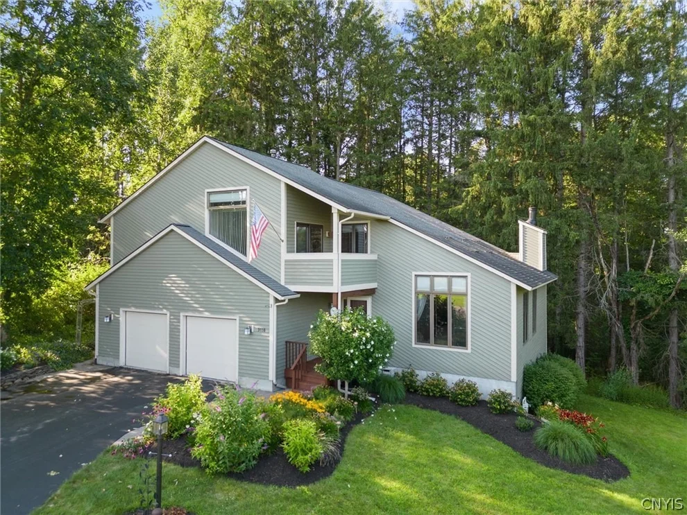 Unit for sale at 9110 Frenchmans Creek Drive, Lysander, NY 13135