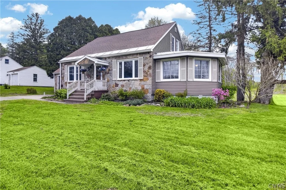 Unit for sale at 5646 Trenton Road, Deerfield, NY 13502