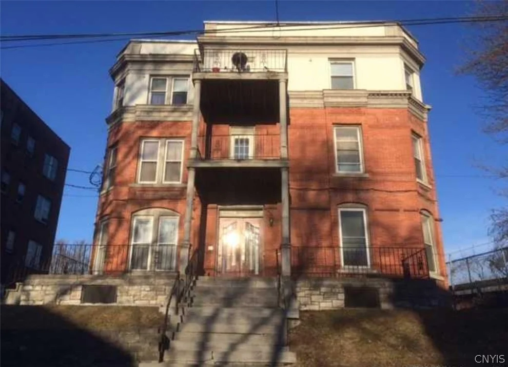 Unit for sale at 207 N Townsend Street, Syracuse, NY 13203