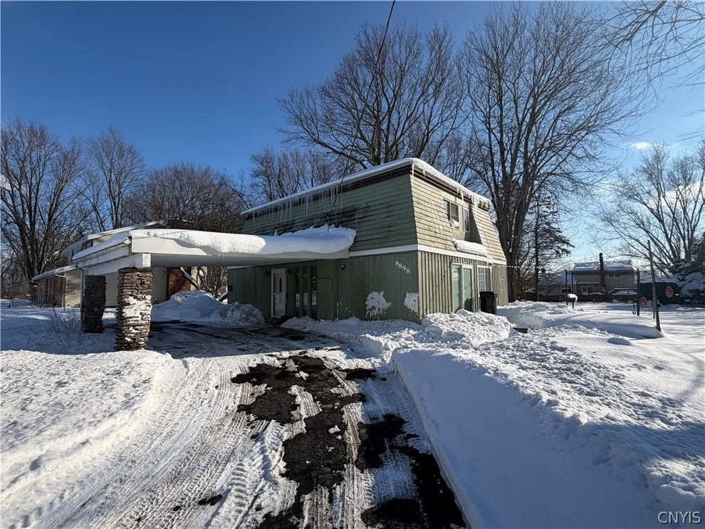 Unit for sale at 8898 Deluxe Parkway, Cicero, NY 13039