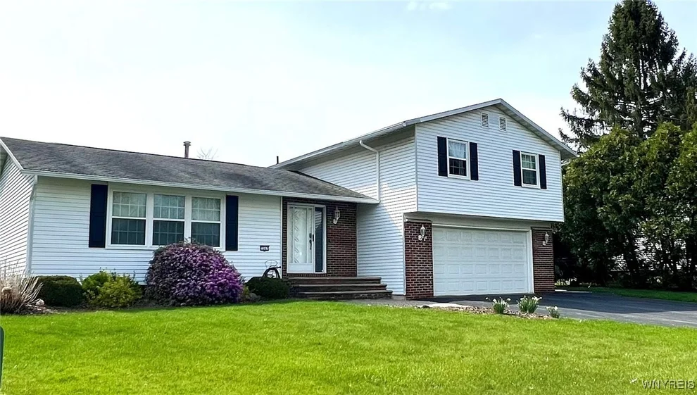 Unit for sale at 7369 Cedarpost Road, Clay, NY 13088