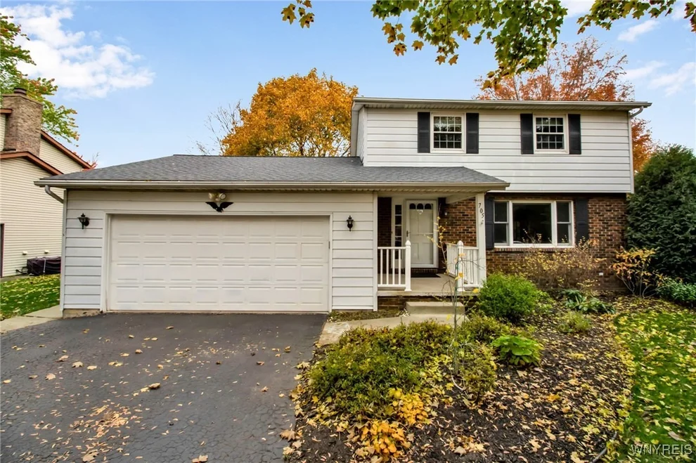 Unit for sale at 705 Powell Lane, Lewiston, NY 14092