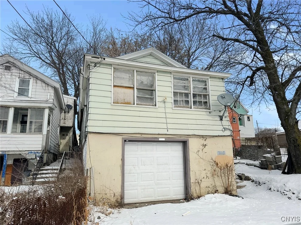 Unit for sale at 1422 N State Street, Syracuse, NY 13208