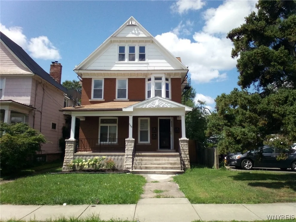 Unit for sale at 548 10th Street, Niagara Falls, NY 14301