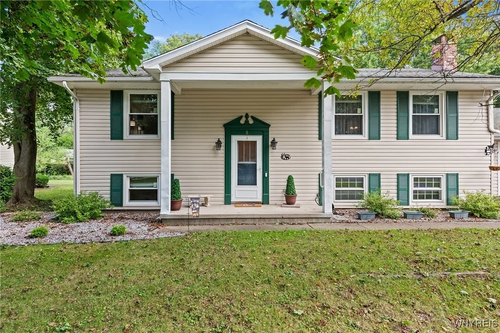 Unit for sale at 5 Hillside Drive, Batavia City, NY 14020