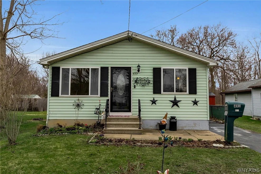 Unit for sale at 493 Willow Avenue, North Tonawanda, NY 14120