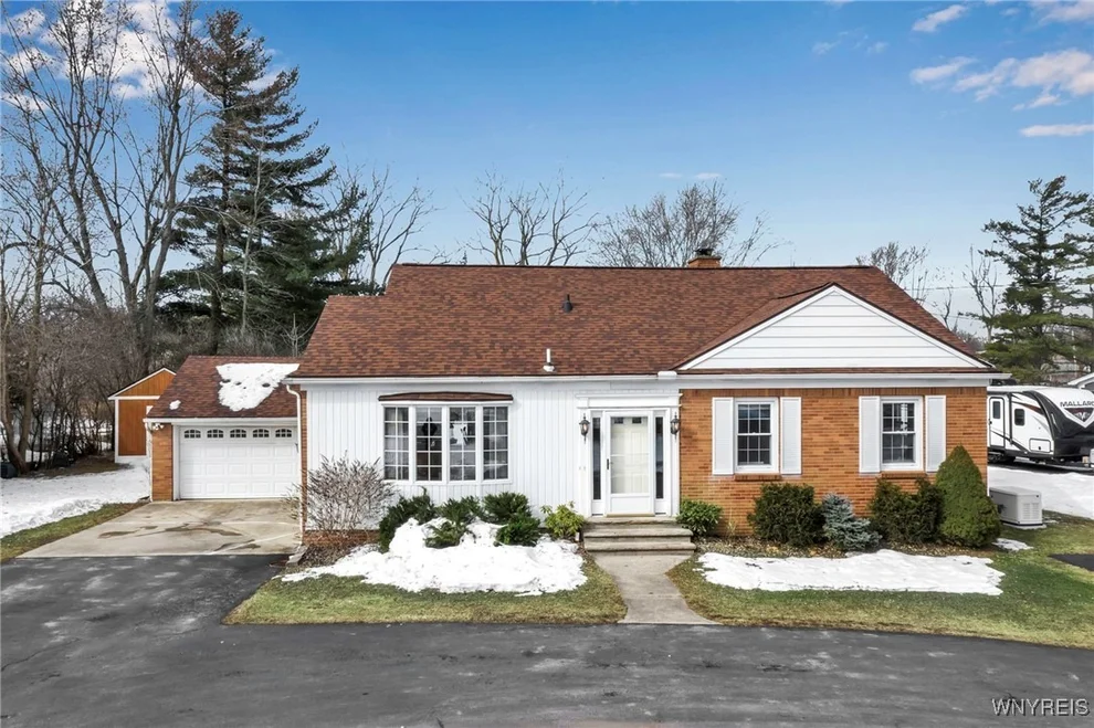 Unit for sale at 148 Hopkins Road, Amherst, NY 14221