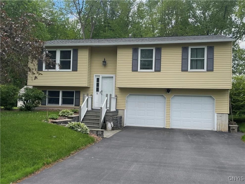 Unit for sale at 76 Windebank Lane, Manlius, NY 13116