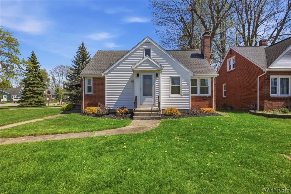 Unit for sale at 137 Columbia Parkway, West Seneca, NY 14224