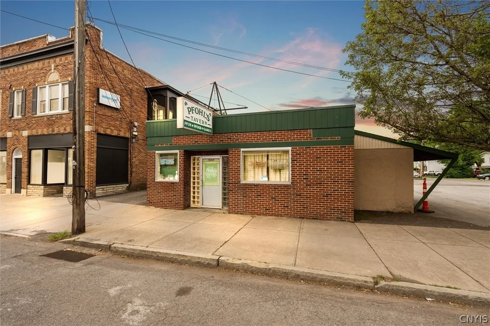 Unit for sale at 4600 S Salina Street, Syracuse, NY 13205