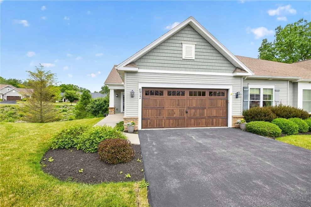 Unit for sale at 6912 Silverton Glen, Victor, NY 14564
