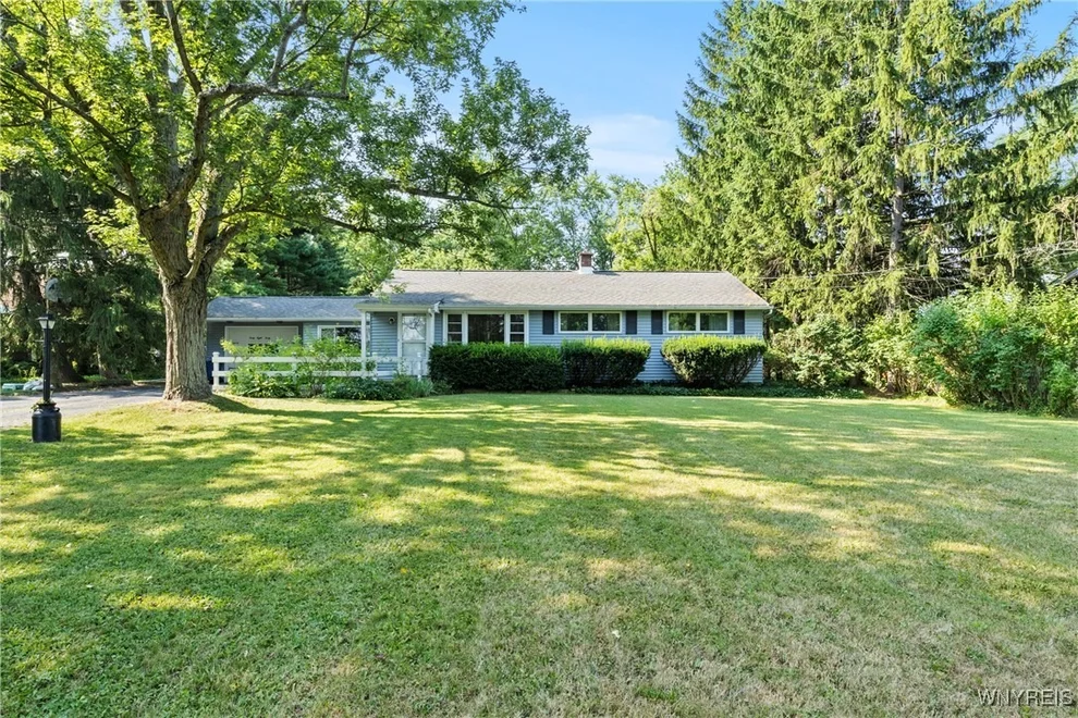 Unit for sale at 4840 Meyer Road, Pendleton, NY 14120