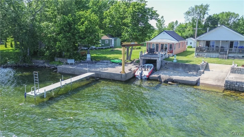 Unit for sale at 27319 Three Mile Point Road, Lyme, NY 13622