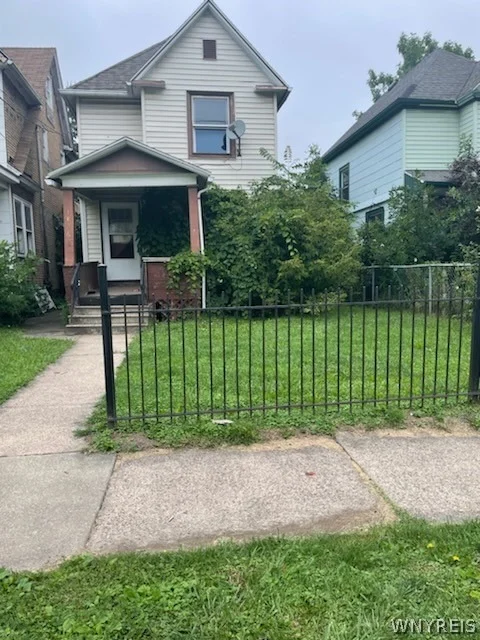 Unit for sale at 1876 Pierce Avenue, Niagara Falls, NY 14301