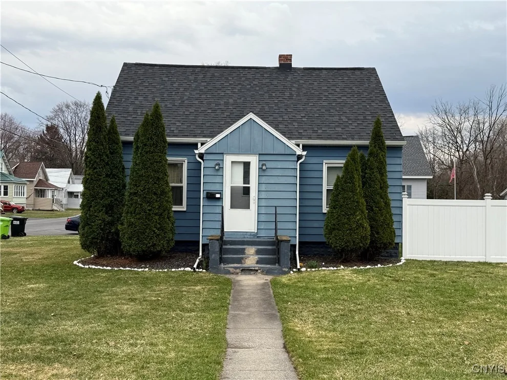 Unit for sale at 110 Westwood Avenue, Salina, NY 13211