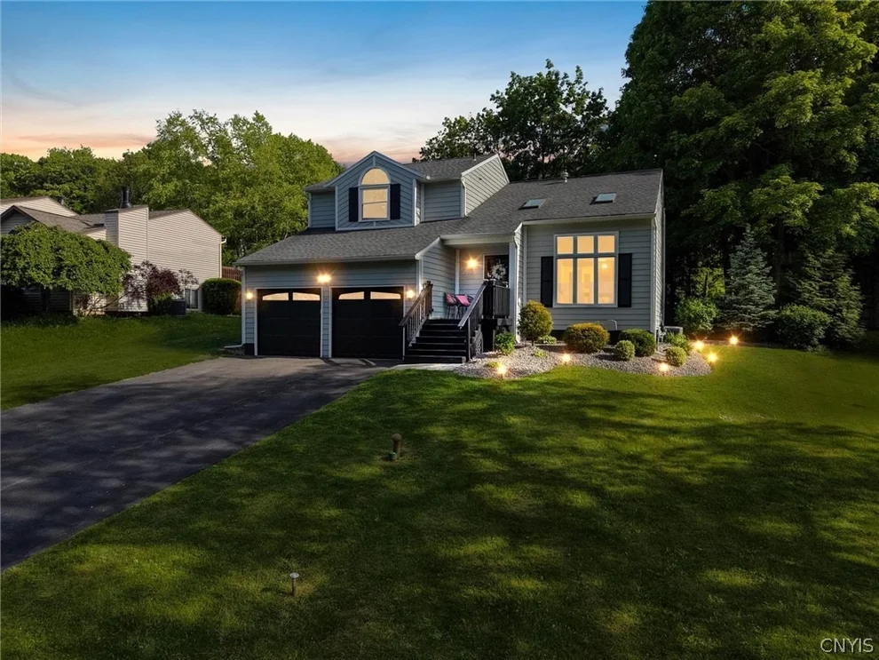 Unit for sale at 105 Vantage Drive, Camillus, NY 13031