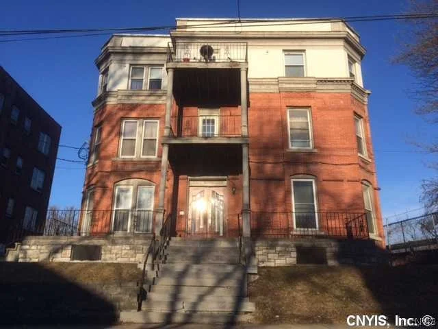 Unit for sale at 207 N Townsend Street, Syracuse, NY 13203