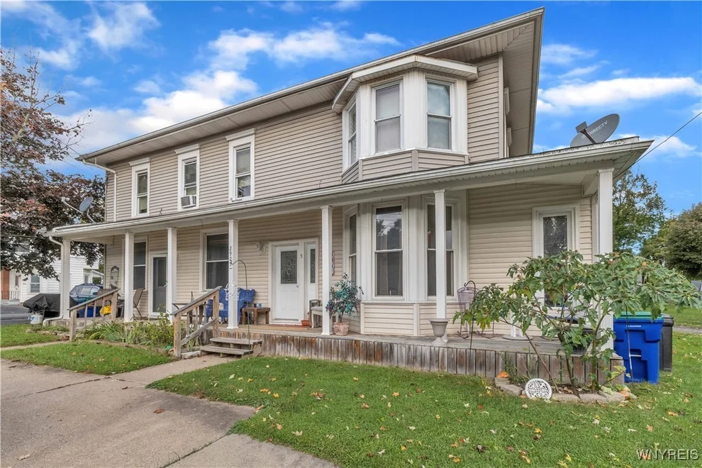 Unit for sale at 2925 Niagara Street, Lewiston, NY 14132
