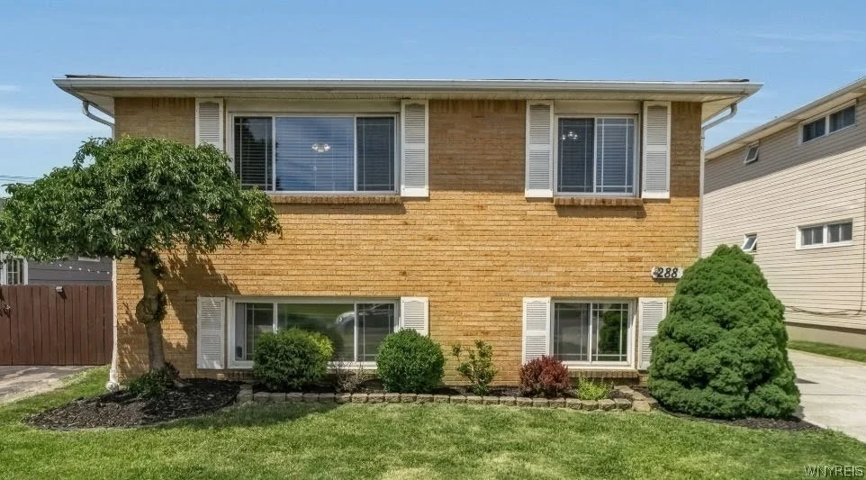 Unit for sale at 288 Meadowlawn Road, Cheektowaga, NY 14225
