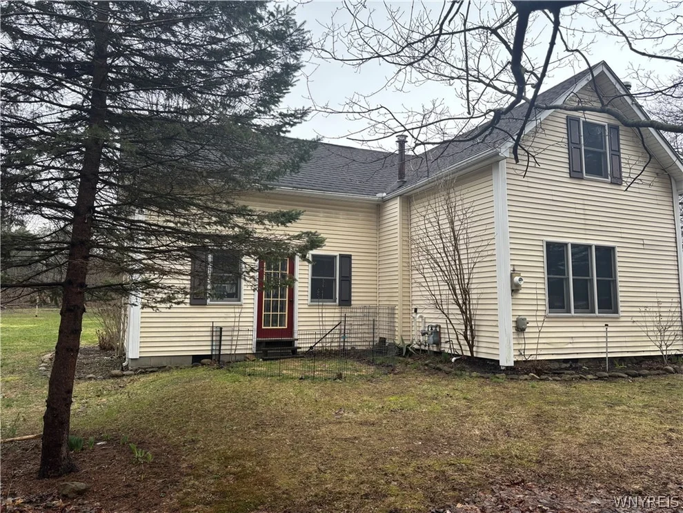 Unit for sale at 1438 Sandridge Road, Alden, NY 14004