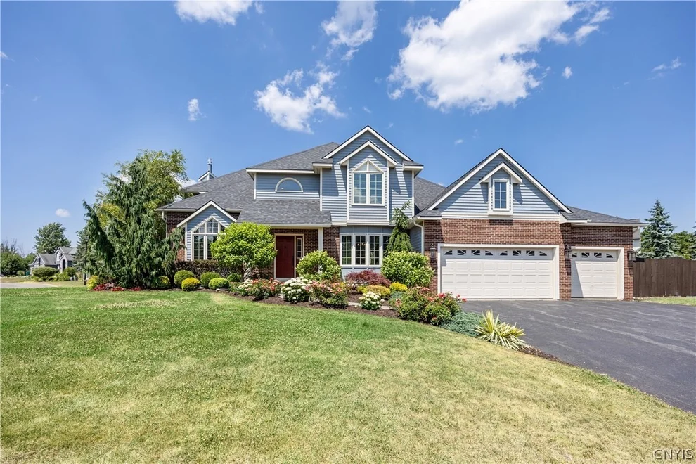Unit for sale at 7711 Foxtail Pines, Clay, NY 13090