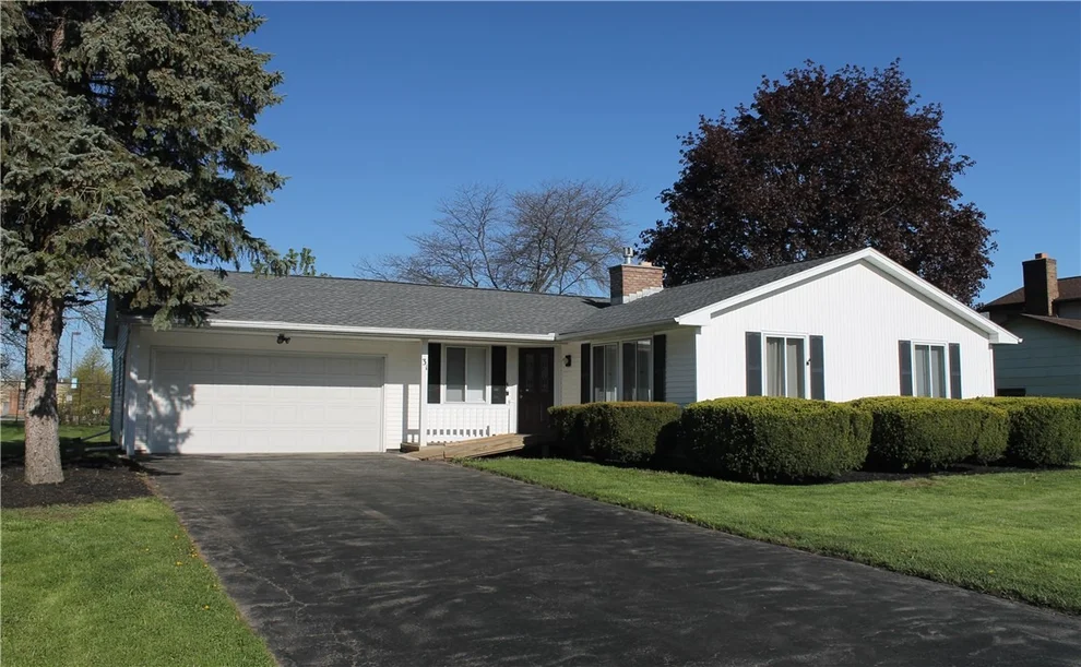 Unit for sale at 31 Jefreelind Drive, Greece, NY 14616