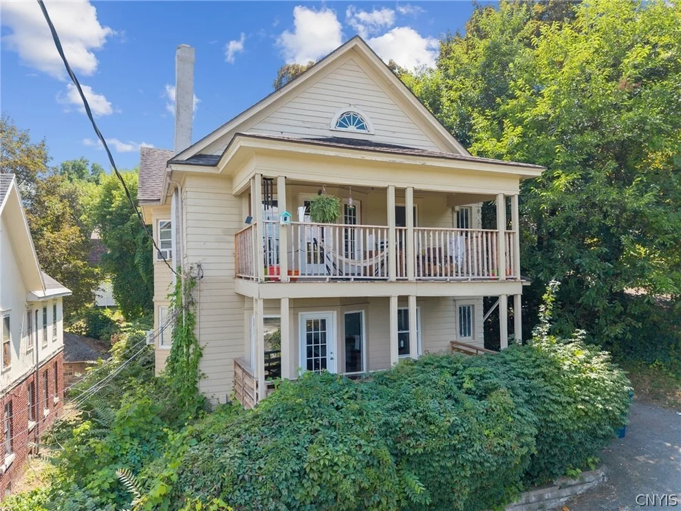 Unit for sale at 119 Parkview Avenue, Syracuse, NY 13207