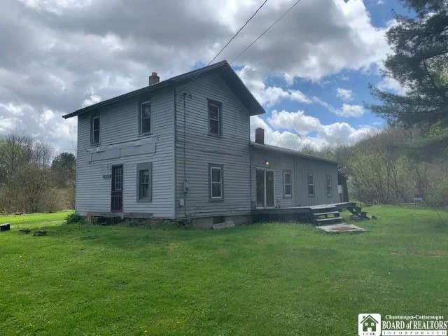 Unit for sale at 2883 Burton Road, Busti, NY 14701