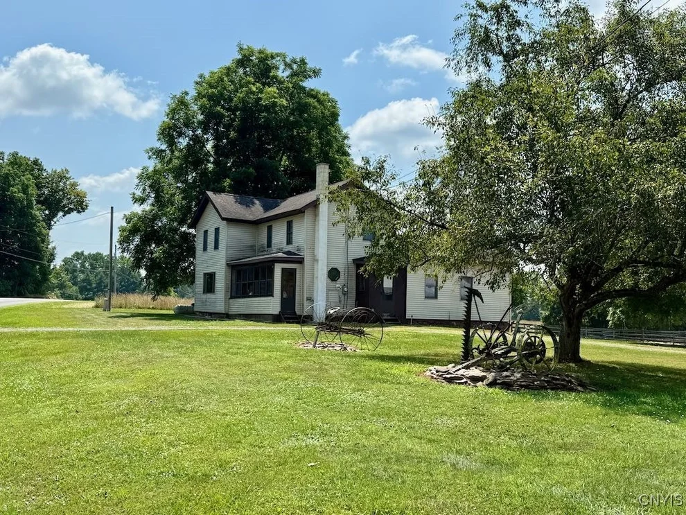 Unit for sale at 377 Chesbro Road, Schroeppel, NY 13132