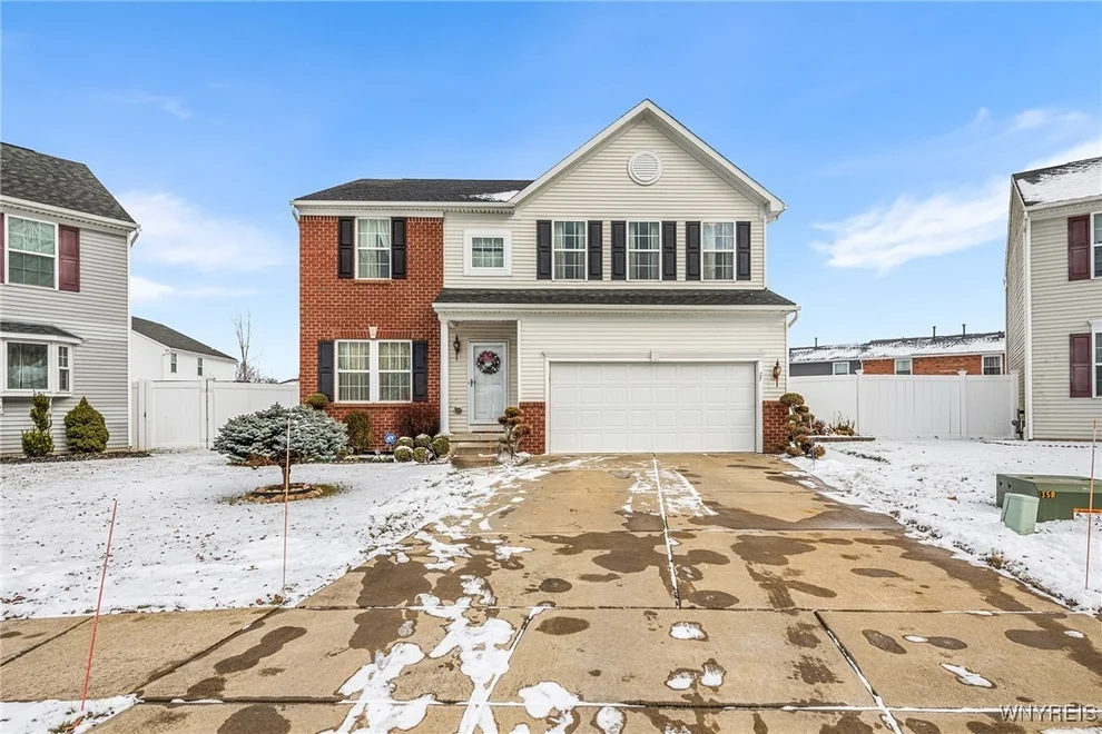 Unit for sale at 27 Naples Circle, Amherst, NY 14228