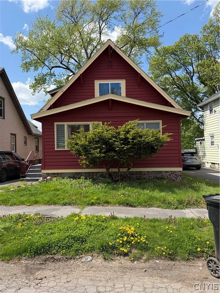 Unit for sale at 105 Murray Avenue, Syracuse, NY 13208