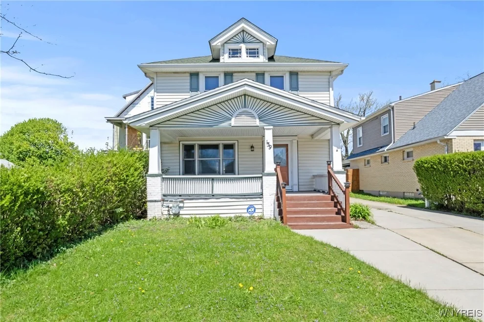 Unit for sale at 139 North End Avenue, Tonawanda, NY 14217